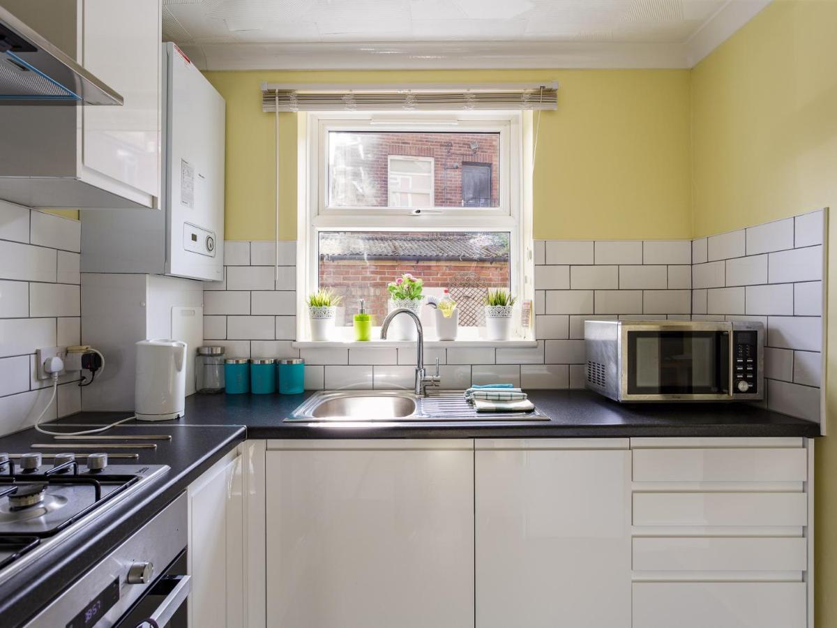 Stopover At Lowcay Apartment D With Allocated Parking Portsmouth Eksteriør billede